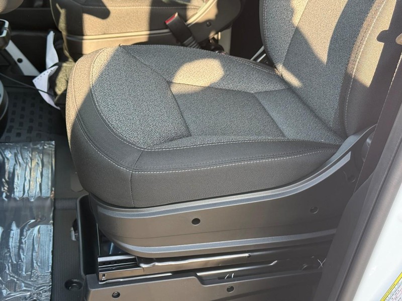 Ram ProMaster Cargo Van Vehicle Full-screen Gallery Image 9