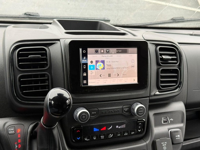 Ram ProMaster Cargo Van Vehicle Full-screen Gallery Image 13