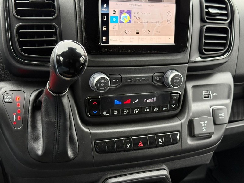 Ram ProMaster Cargo Van Vehicle Full-screen Gallery Image 14