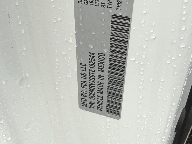 Ram ProMaster Cargo Van Vehicle Full-screen Gallery Image 16