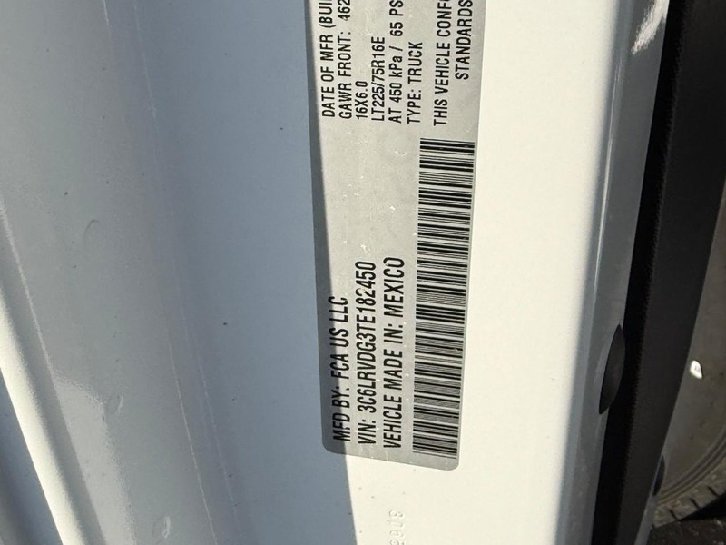 Ram ProMaster Cargo Van Vehicle Full-screen Gallery Image 12