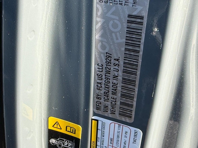 Jeep Wrangler Vehicle Image 18