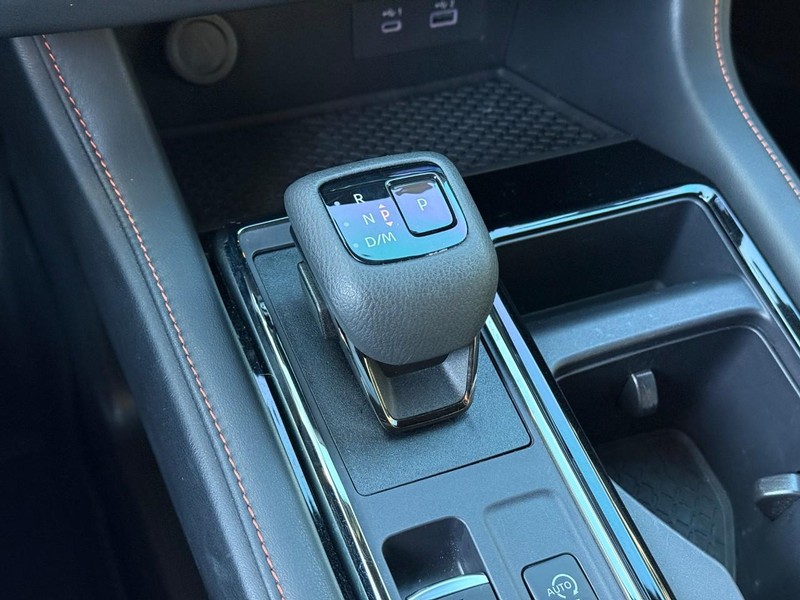 Nissan Pathfinder Vehicle Image 25