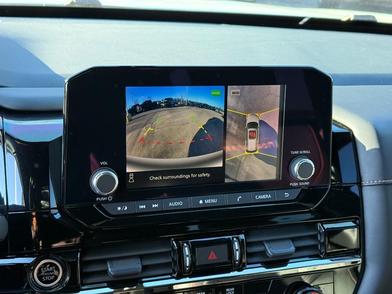 Nissan Pathfinder Vehicle Image 27