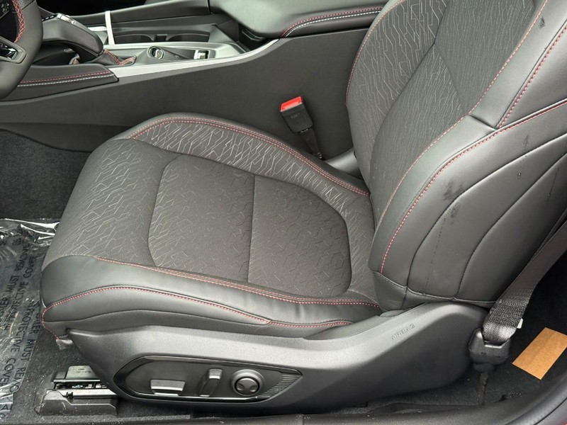 Dodge Charger Vehicle Full-screen Gallery Image 9