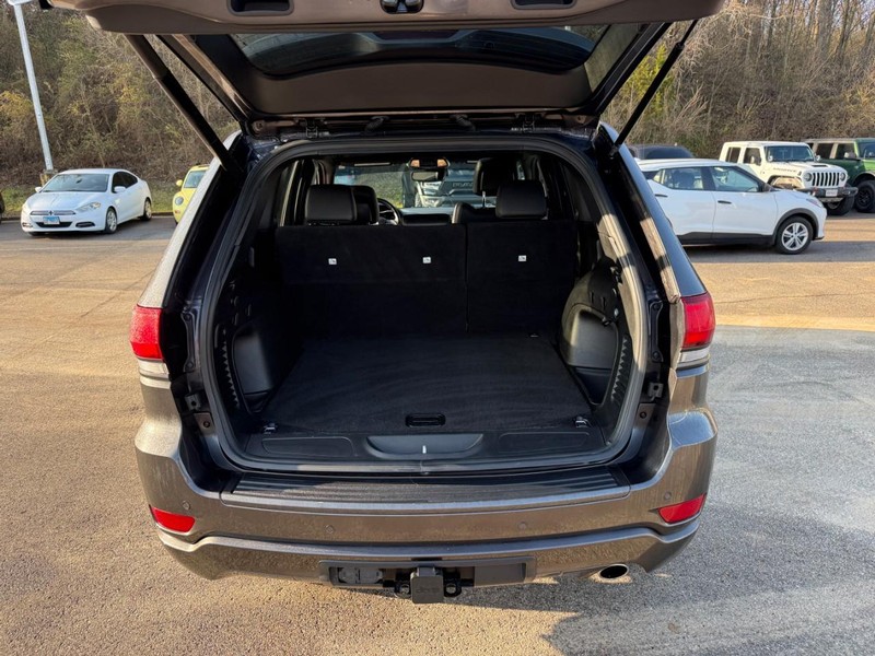 Jeep Grand Cherokee Vehicle Full-screen Gallery Image 5