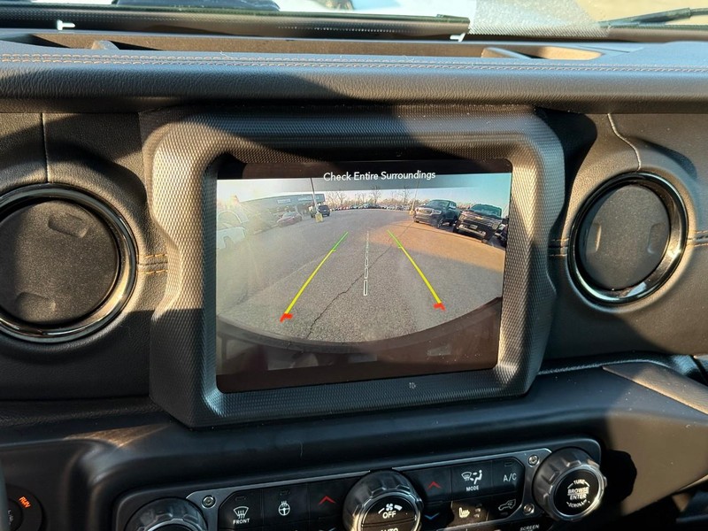 Jeep Wrangler Vehicle Image 26