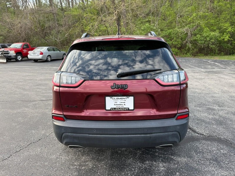 Jeep Cherokee Vehicle Full-screen Gallery Image 6