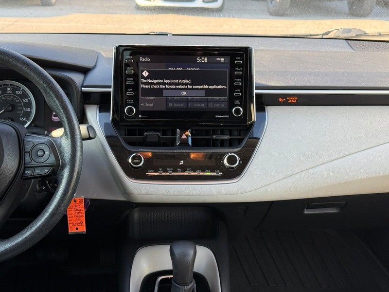 Toyota Corolla Vehicle Image 16