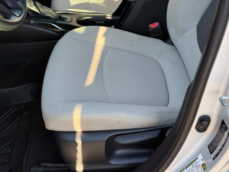 Toyota Corolla Vehicle Image 19