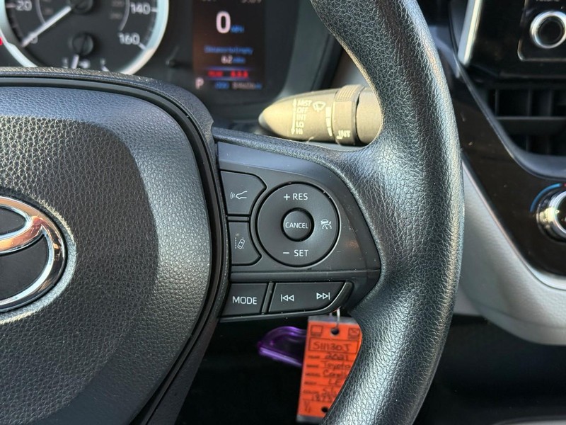 Toyota Corolla Vehicle Image 21