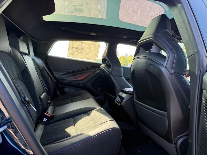 Dodge Charger Vehicle Full-screen Gallery Image 5