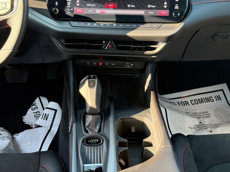 Dodge Charger Vehicle Full-screen Gallery Image 9