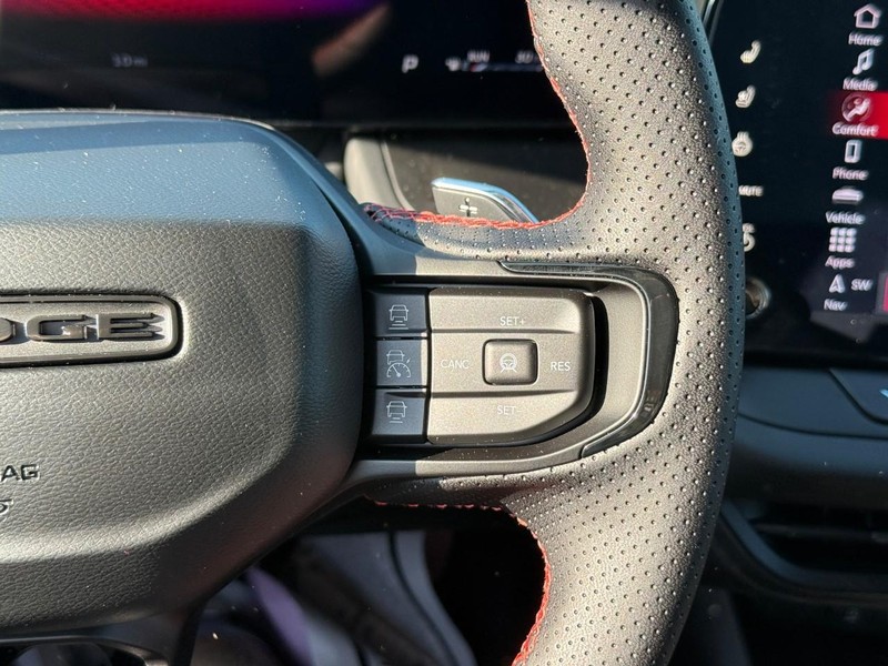 Dodge Charger Vehicle Full-screen Gallery Image 14