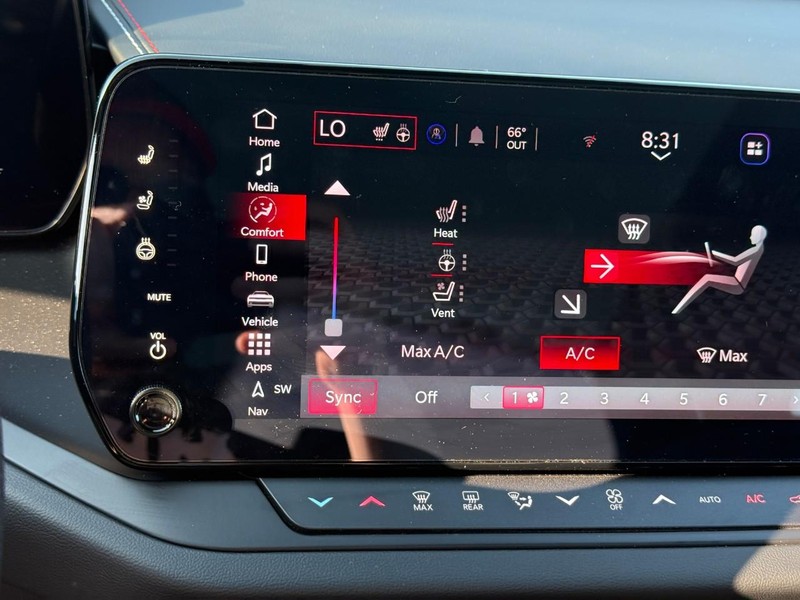 Dodge Charger Vehicle Full-screen Gallery Image 16