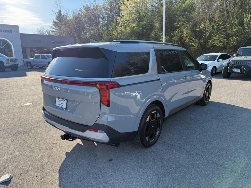 Kia Carnival Vehicle Image 09