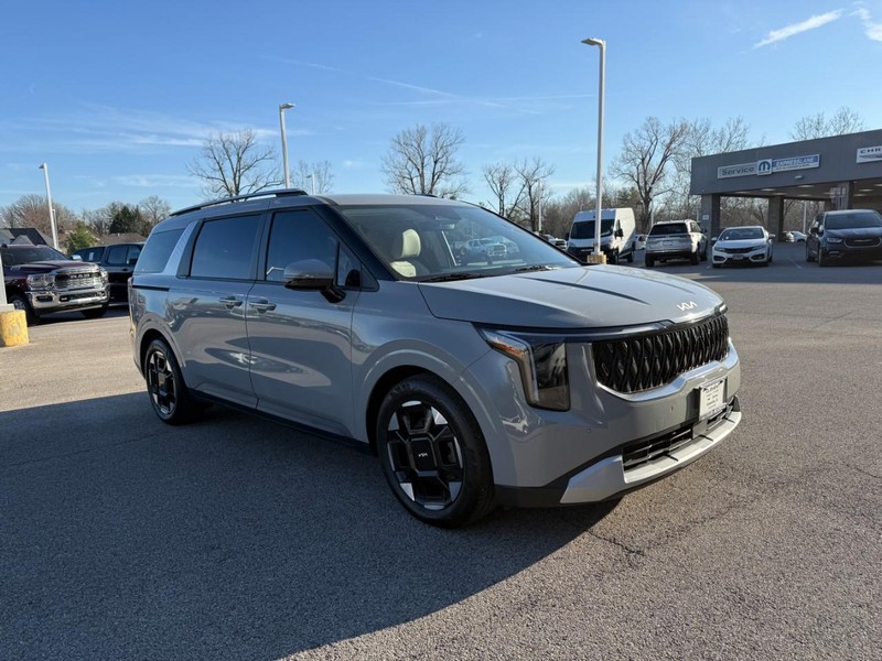 Kia Carnival Vehicle Image 11