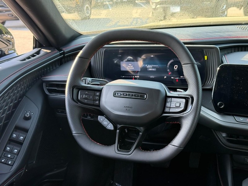 Dodge Charger Vehicle Full-screen Gallery Image 7