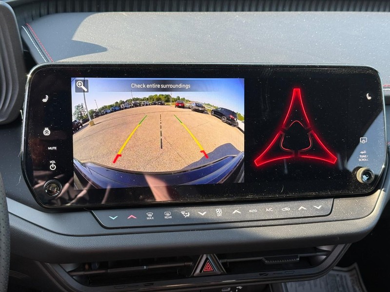 Dodge Charger Vehicle Full-screen Gallery Image 16