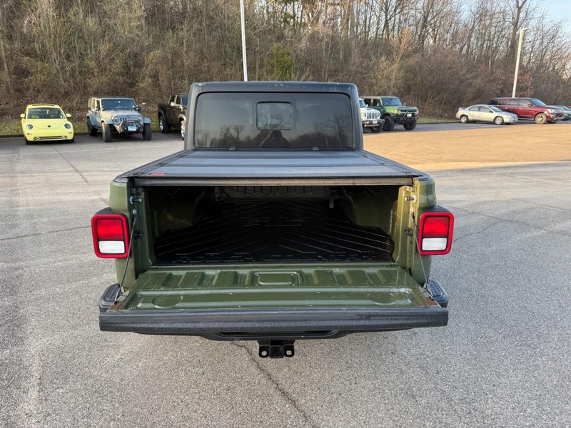 Jeep Gladiator Vehicle Image 07