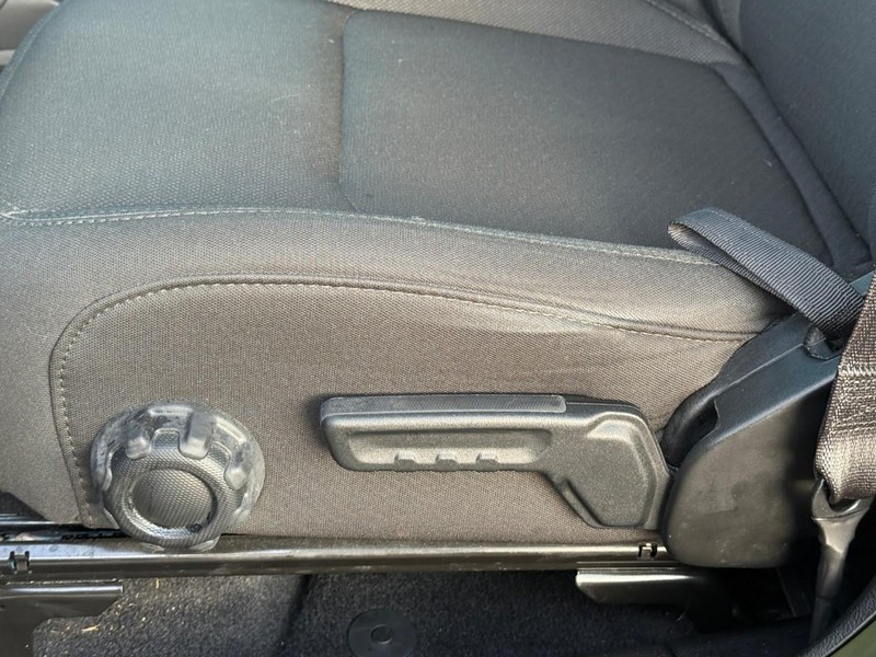 Jeep Gladiator Vehicle Image 20