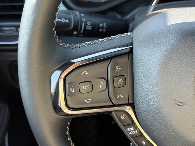 Ram 1500 Vehicle Image 17