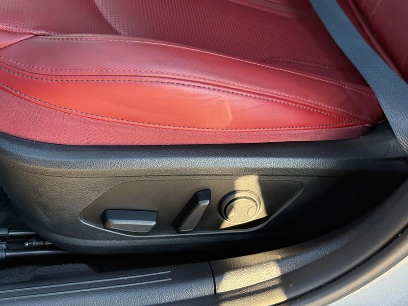 Kia K5 Vehicle Image 21