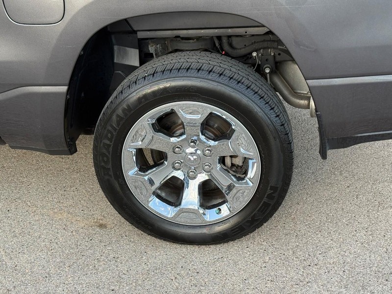 Ram 1500 Vehicle Full-screen Gallery Image 4