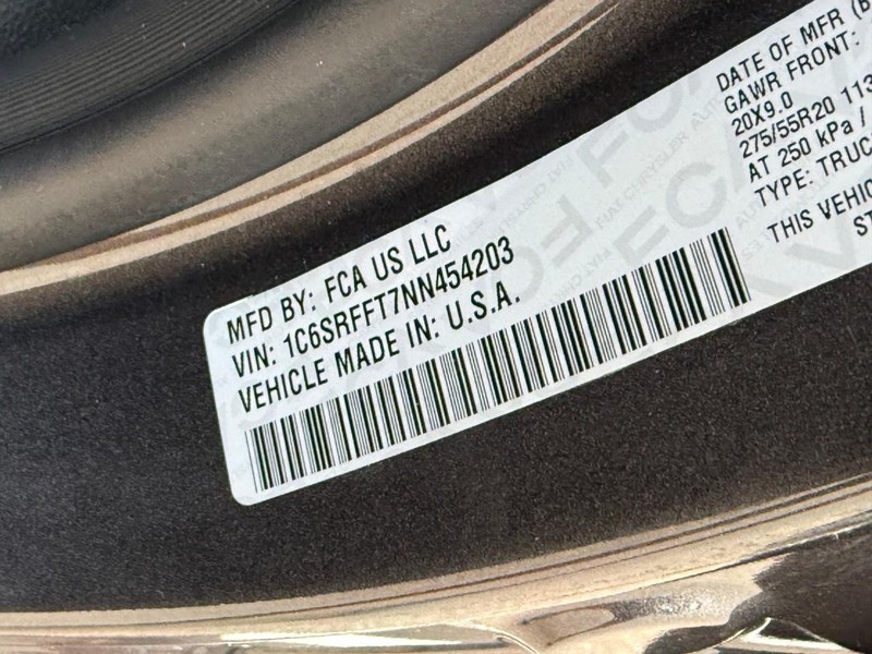 Ram 1500 Vehicle Full-screen Gallery Image 24