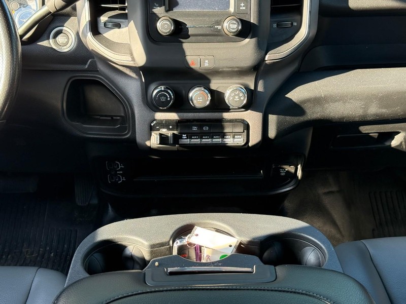 Ram 2500 Vehicle Image 17