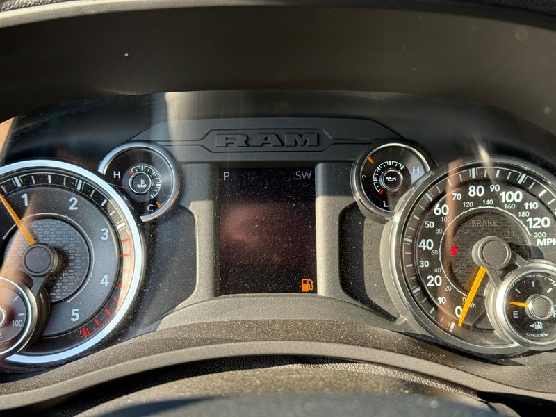 Ram 2500 Vehicle Image 22