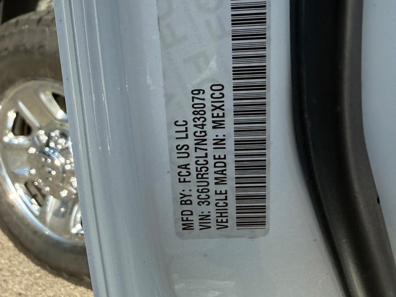 Ram 2500 Vehicle Image 24