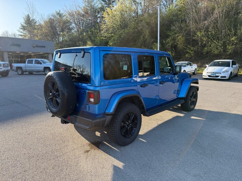 Jeep Wrangler Vehicle Image 09