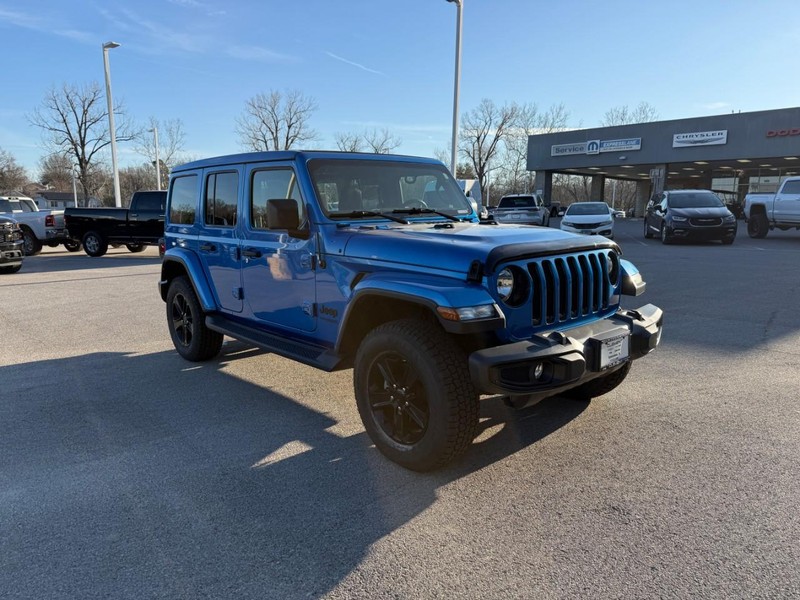 Jeep Wrangler Vehicle Image 11