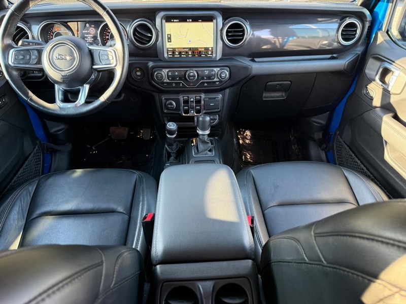 Jeep Wrangler Vehicle Image 14