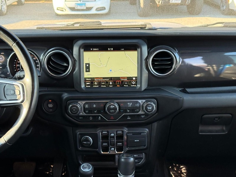 Jeep Wrangler Vehicle Image 16