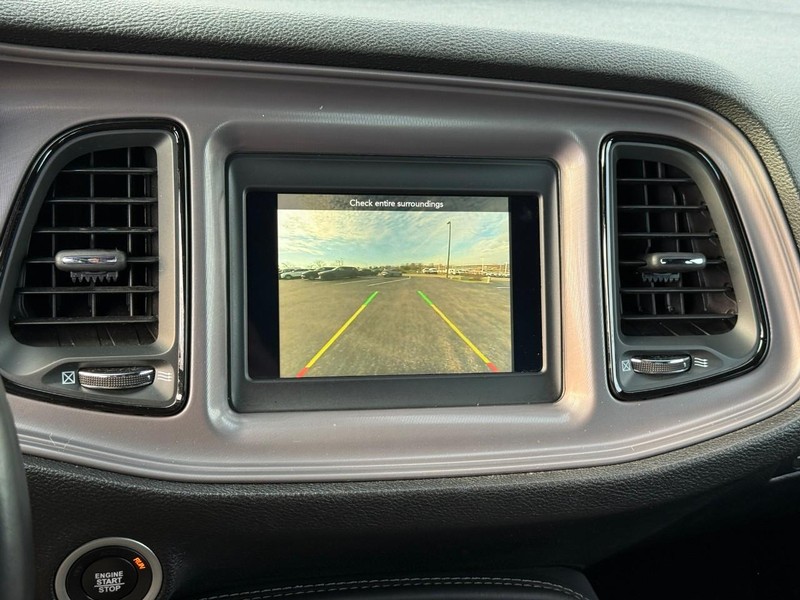 Dodge Challenger Vehicle Image 22