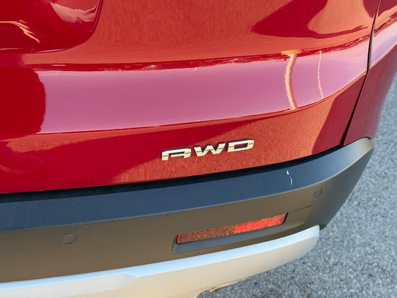 GMC Acadia Vehicle Image 07