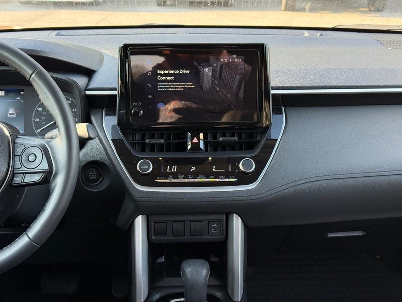 Toyota Corolla Cross Vehicle Image 17