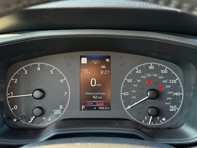 Toyota Corolla Cross Vehicle Image 23