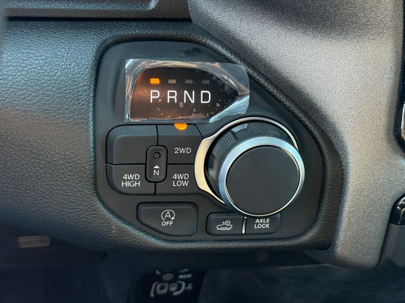 Ram 1500 Vehicle Image 14
