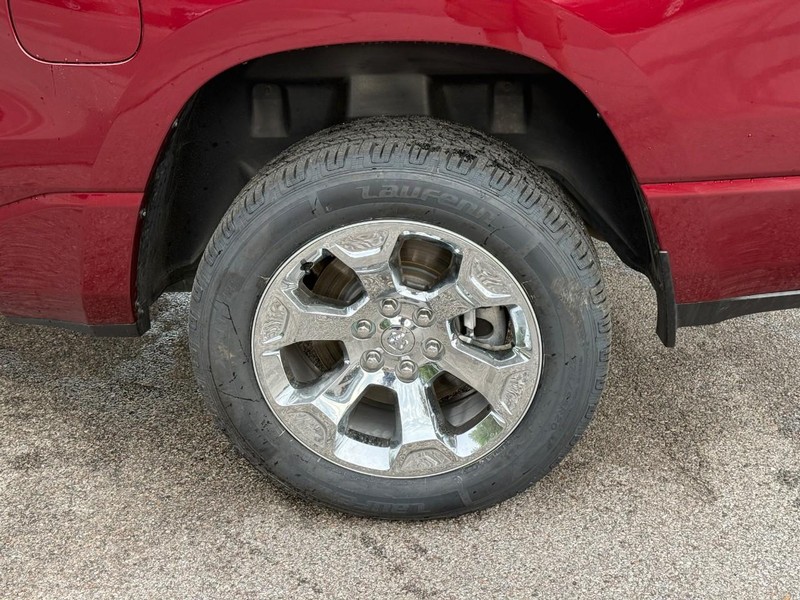 Ram 1500 Vehicle Full-screen Gallery Image 4