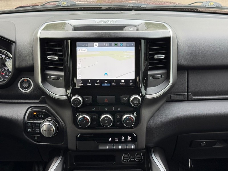 Ram 1500 Vehicle Full-screen Gallery Image 13