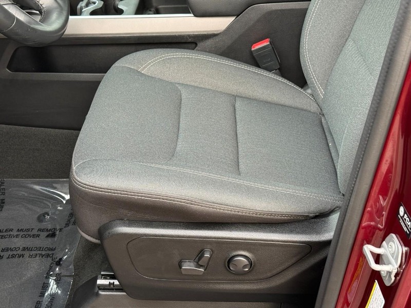 Ram 1500 Vehicle Full-screen Gallery Image 16