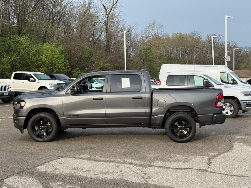Ram 1500 Vehicle Full-screen Gallery Image 2