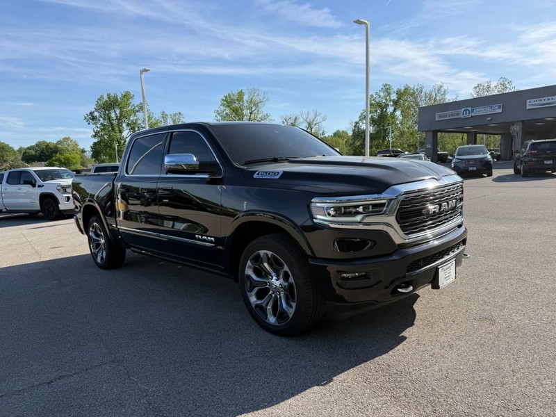 Ram 1500 Vehicle Image 12