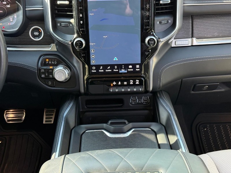 Ram 1500 Vehicle Image 18