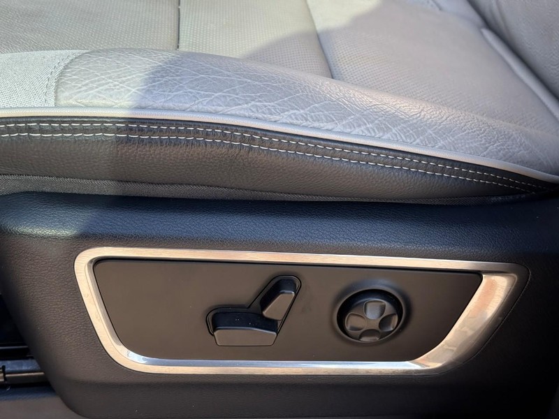 Ram 1500 Vehicle Image 22