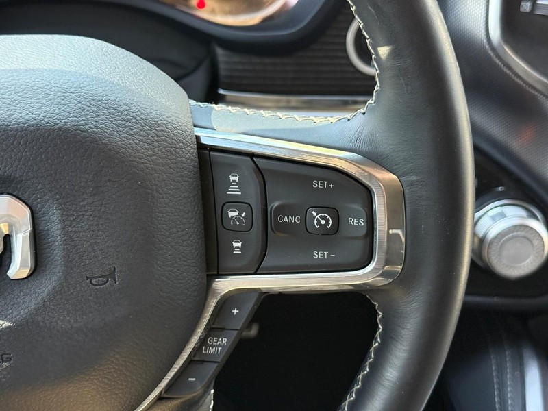 Ram 1500 Vehicle Image 24