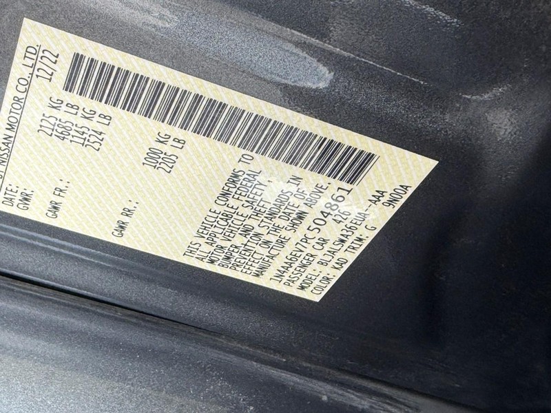 Nissan Maxima Vehicle Image 30